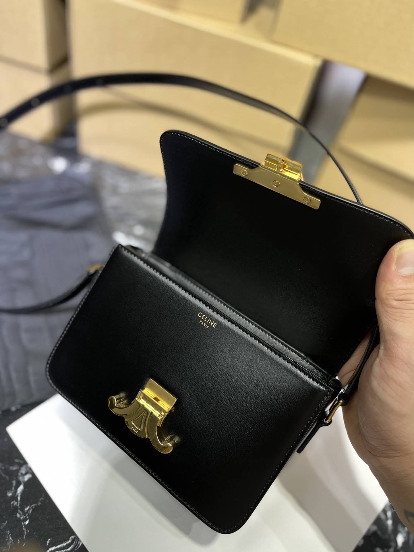 CELINE TEEN TRIOMPHE BAG IN SHINY CALFSKIN /BLACK