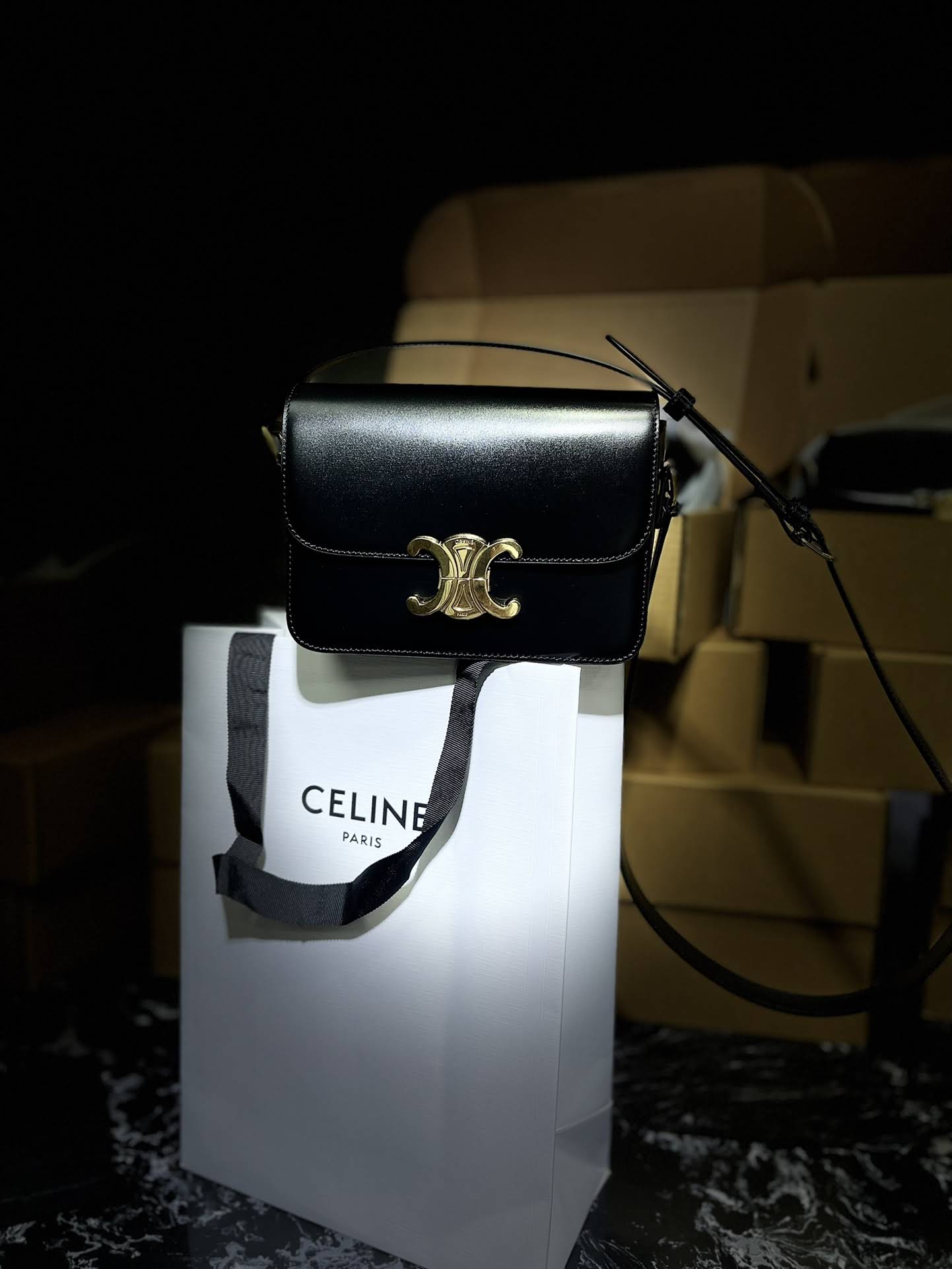 CELINE TEEN TRIOMPHE BAG IN SHINY CALFSKIN /BLACK