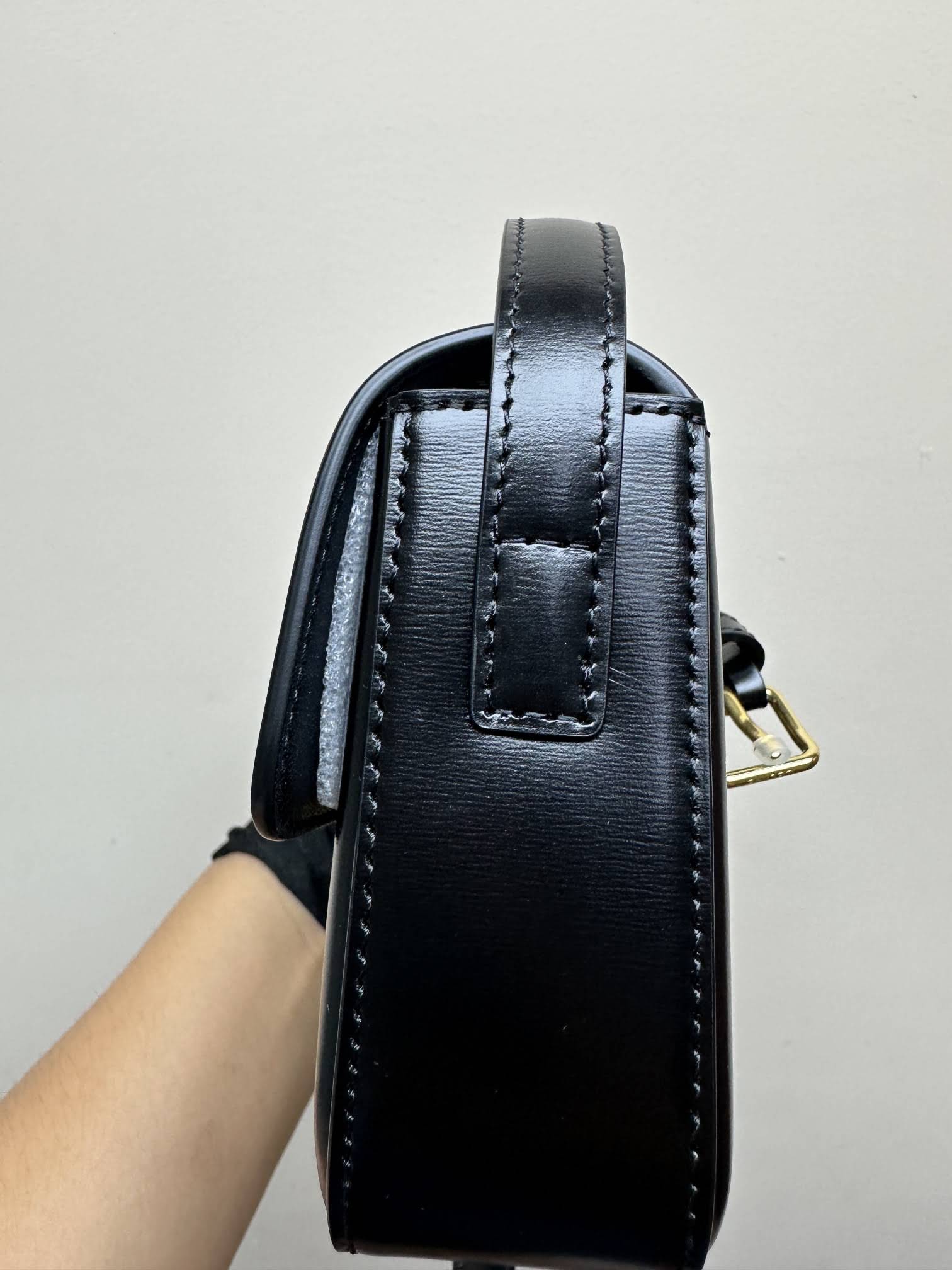 CELINE SHOULDER BAG CLAUDE IN SHINY CALFSKIN