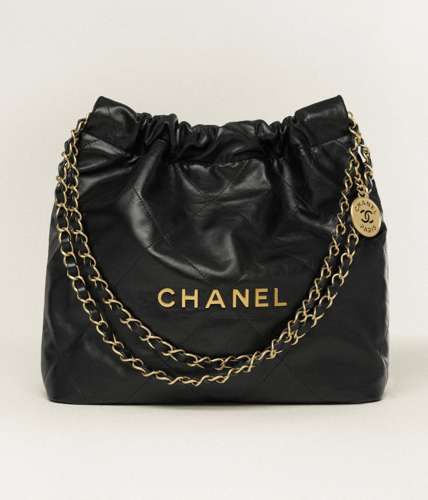 CHANEL 22 Small Handbag