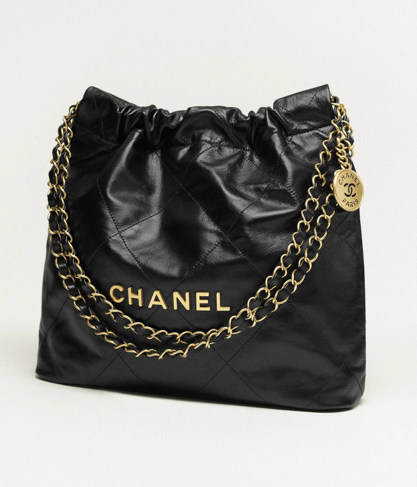 CHANEL 22 Small Handbag