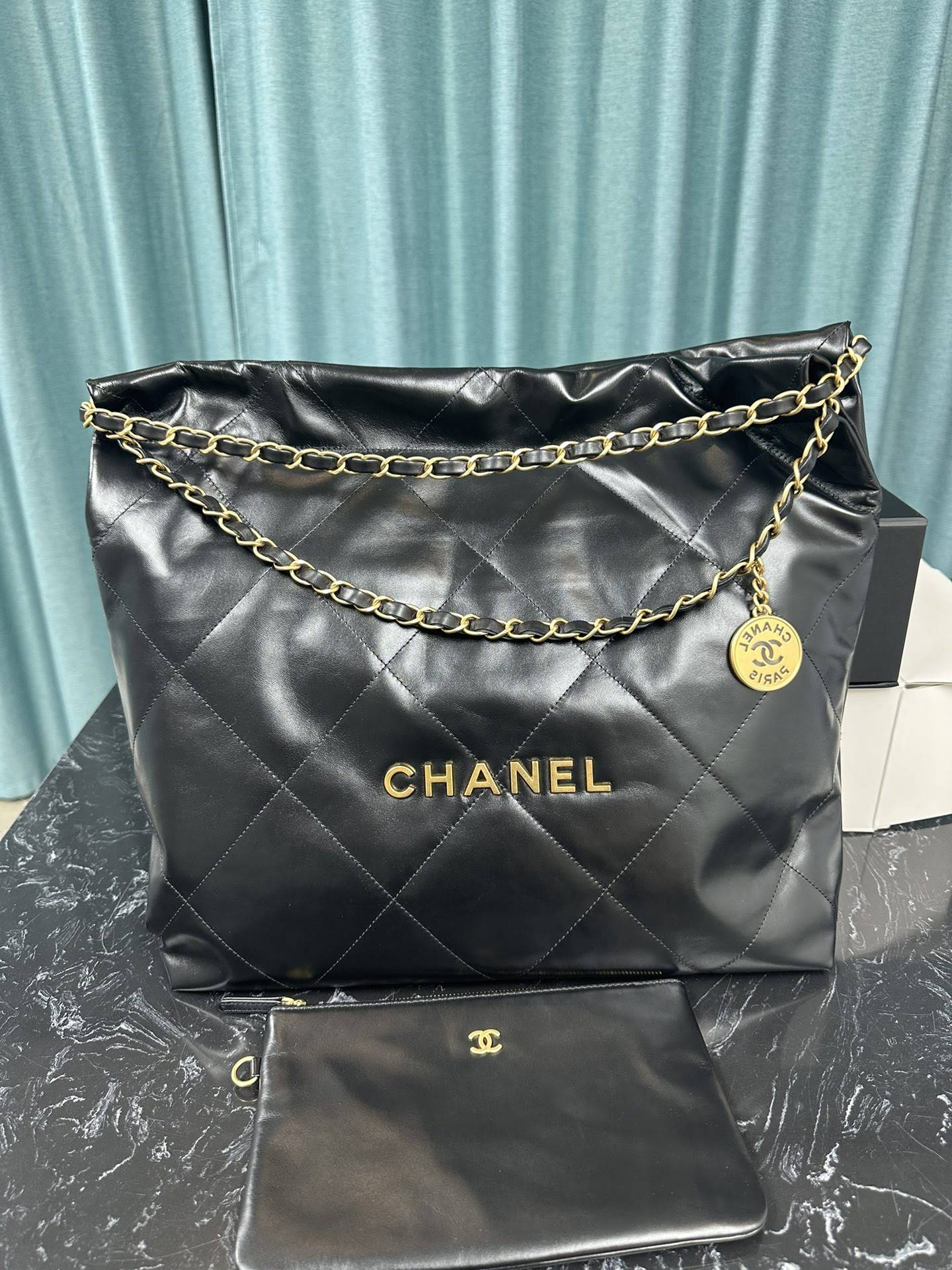 CHANEL 22 Handbag