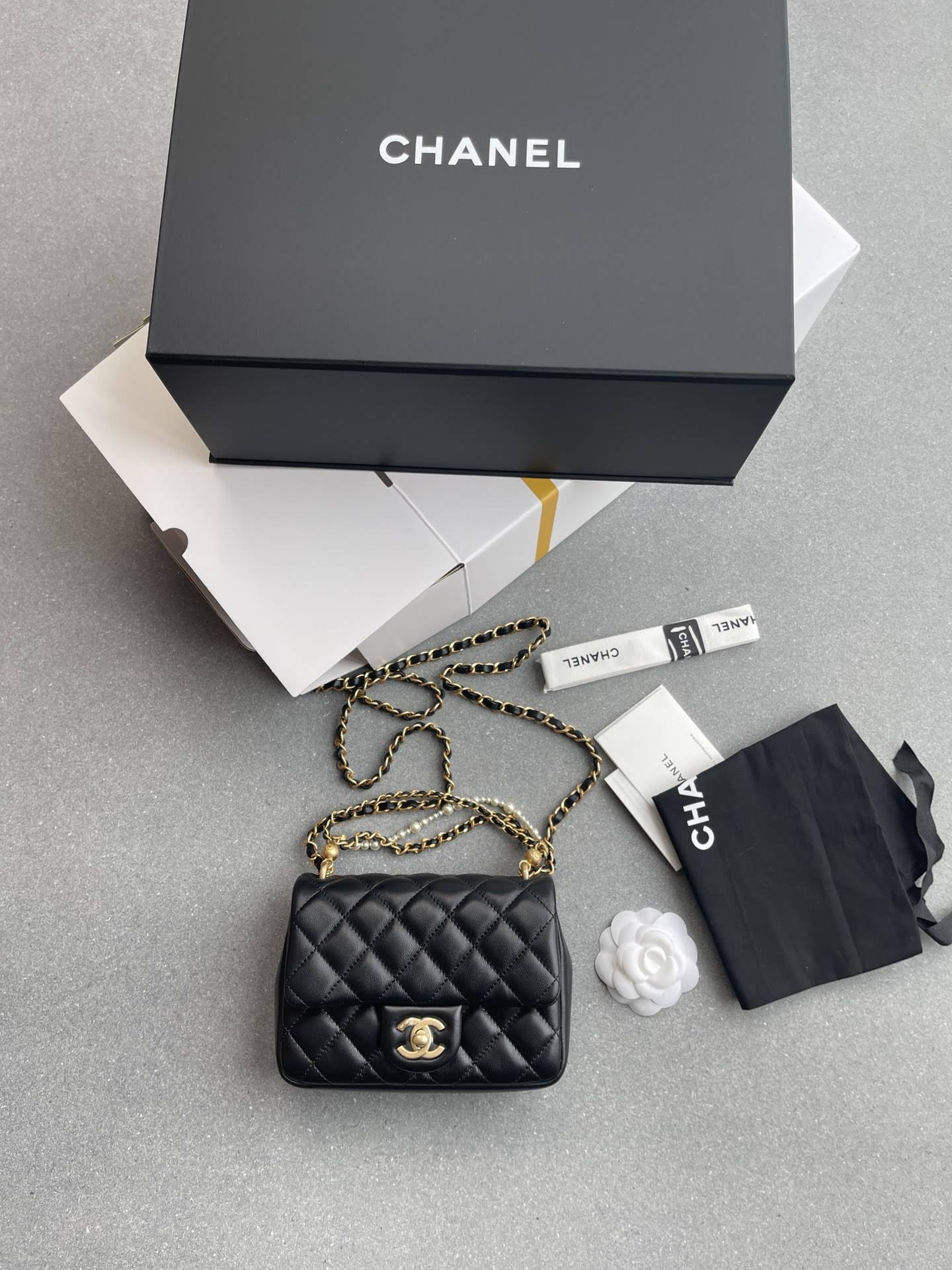 CHANEL 24P Seasonal Mini Flap Bag with Pearl Top Handle Chain AS4385 Black