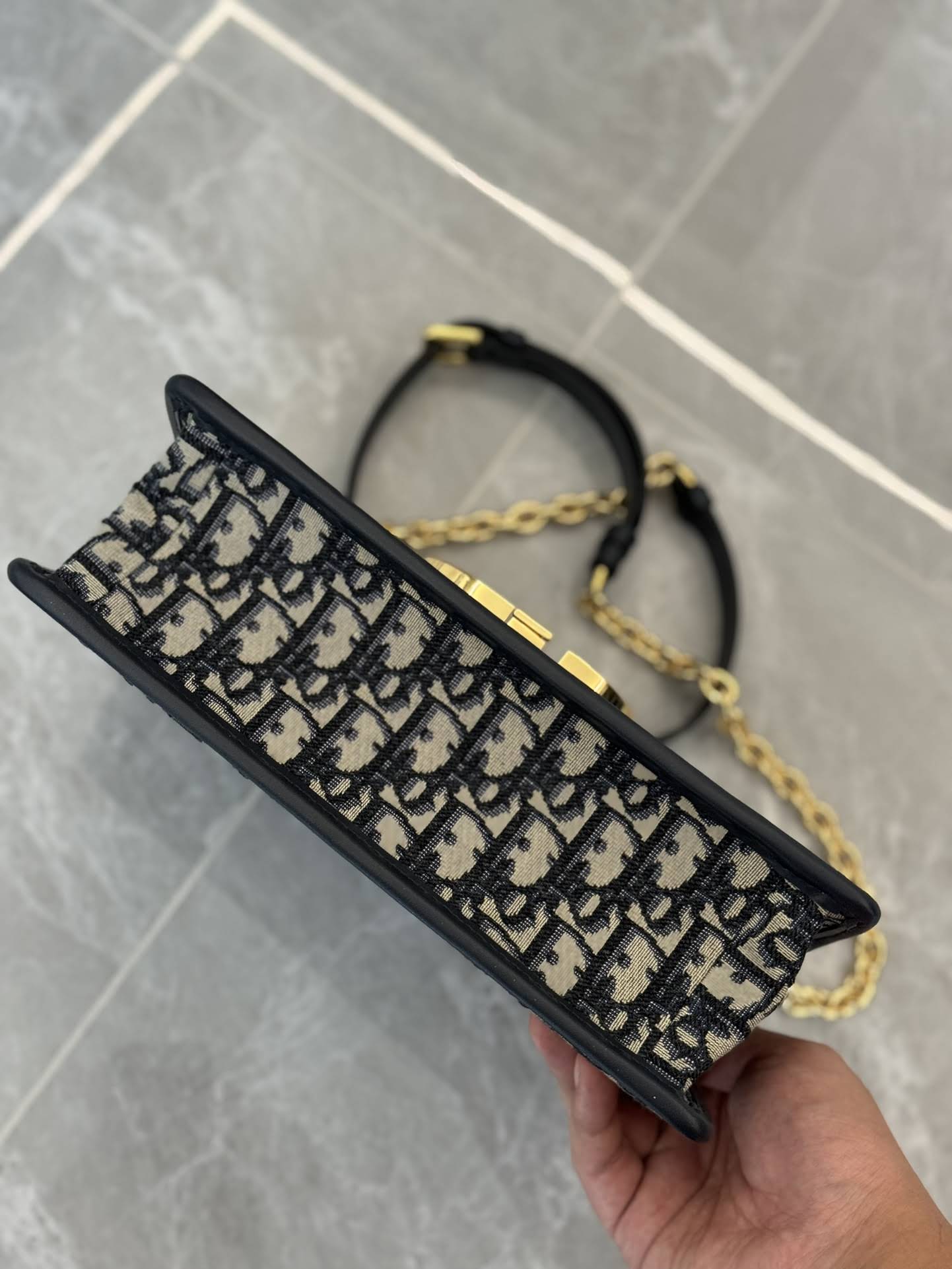 CHRISTIAN DIOR 30 Montaigne Chain Bag