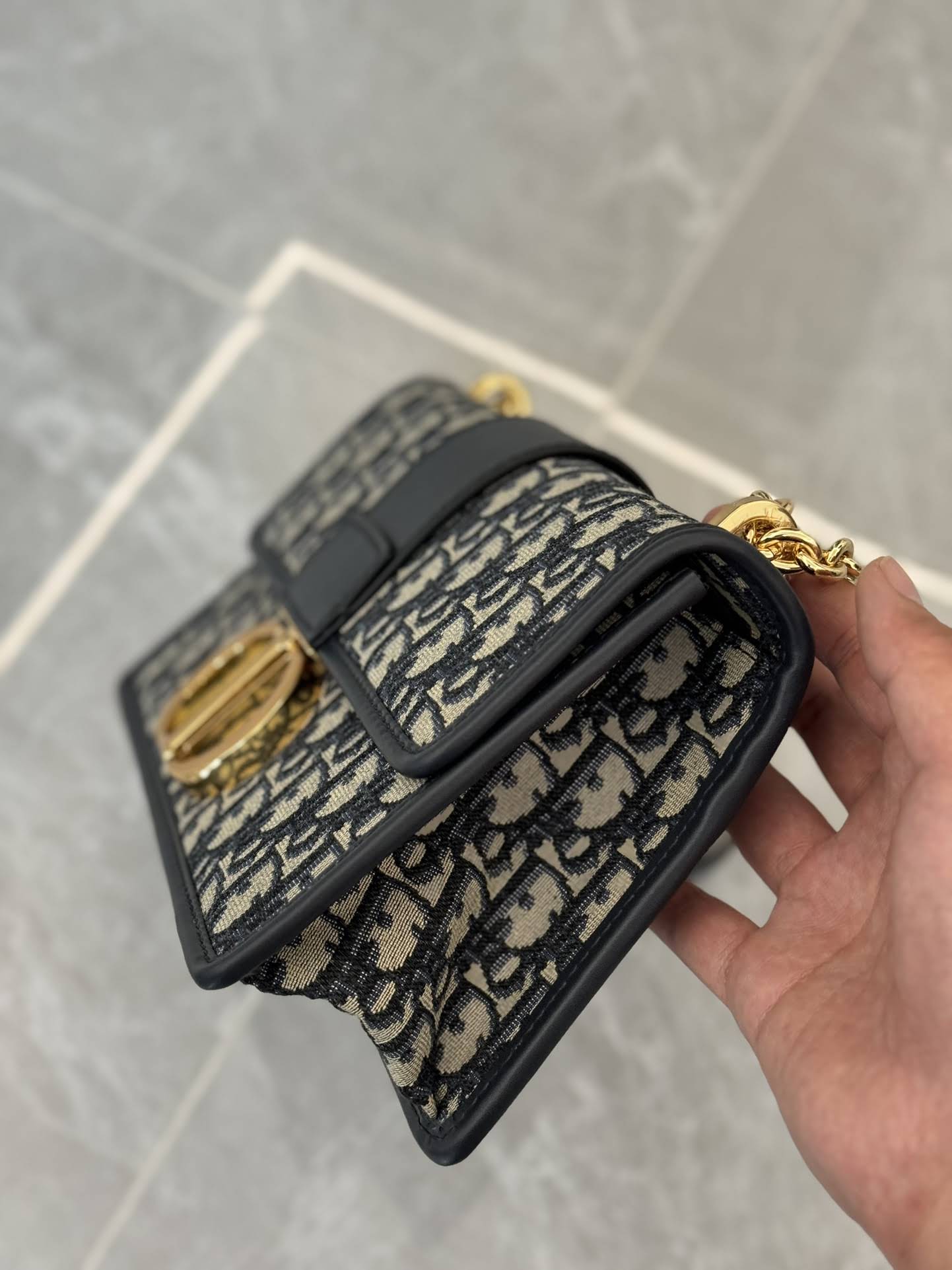 CHRISTIAN DIOR 30 Montaigne Chain Bag