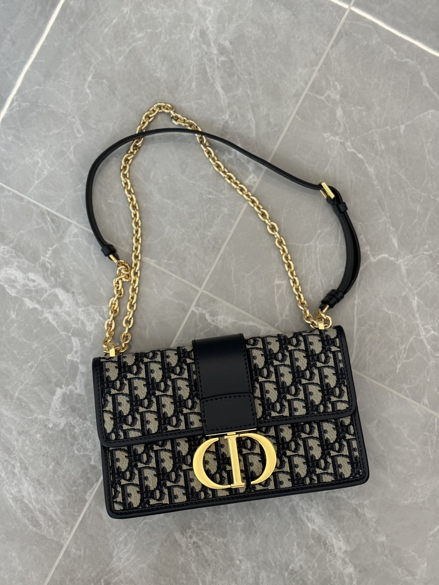 CHRISTIAN DIOR 30 Montaigne Chain Bag