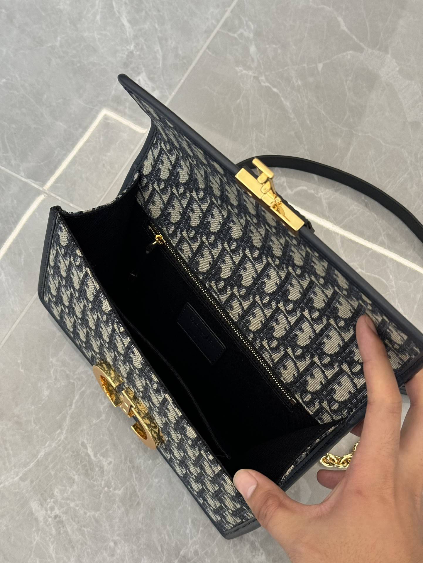 CHRISTIAN DIOR 30 Montaigne Chain Bag