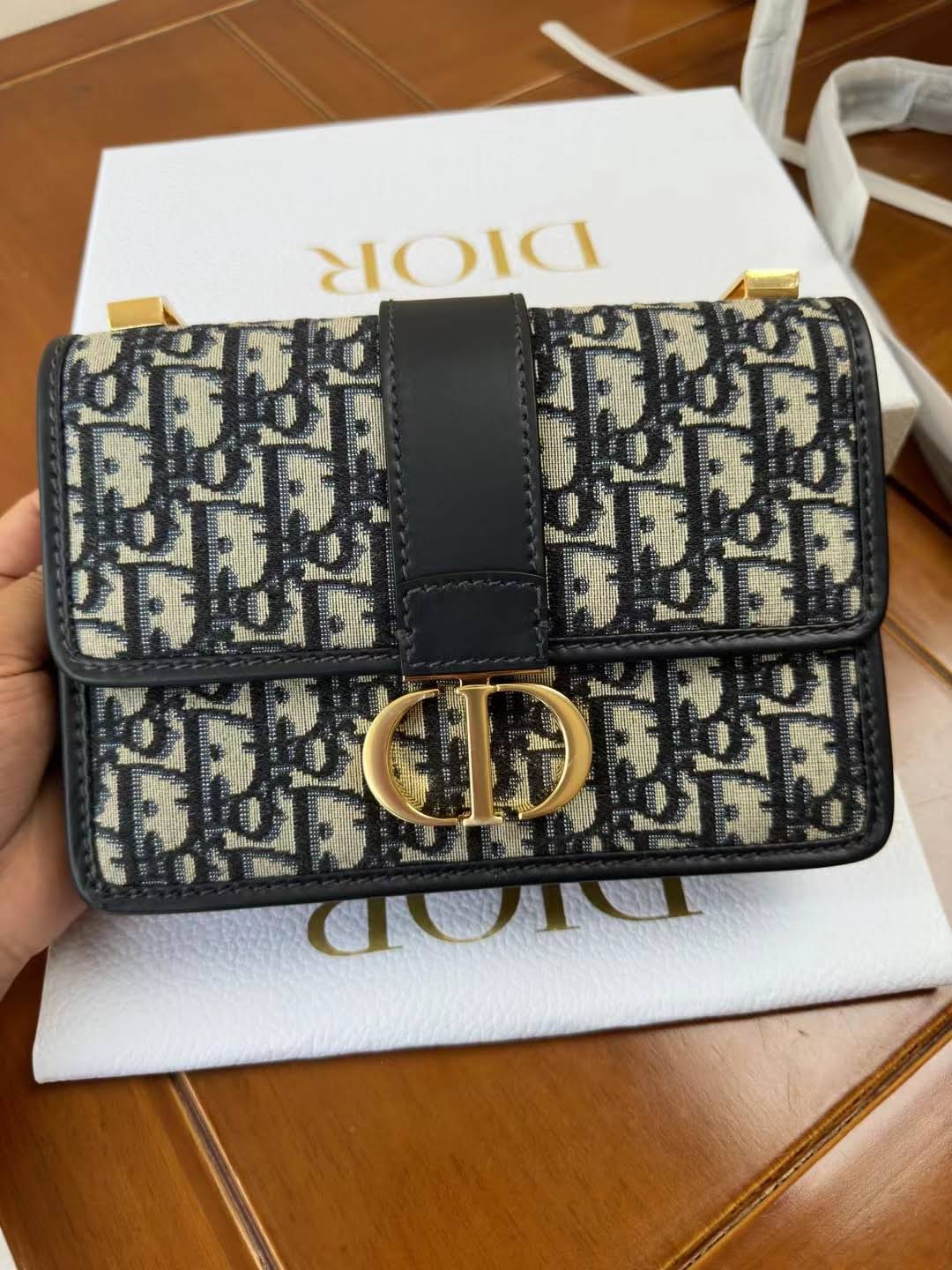 CHRISTIAN DIOR Small 30 Montaigne Bag