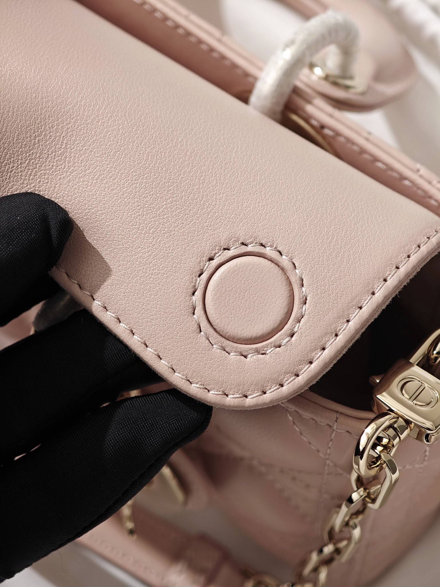 CHRISTIAN DIOR Small Lady D-Joy Bag /Powder Pink Cannage Lambskin