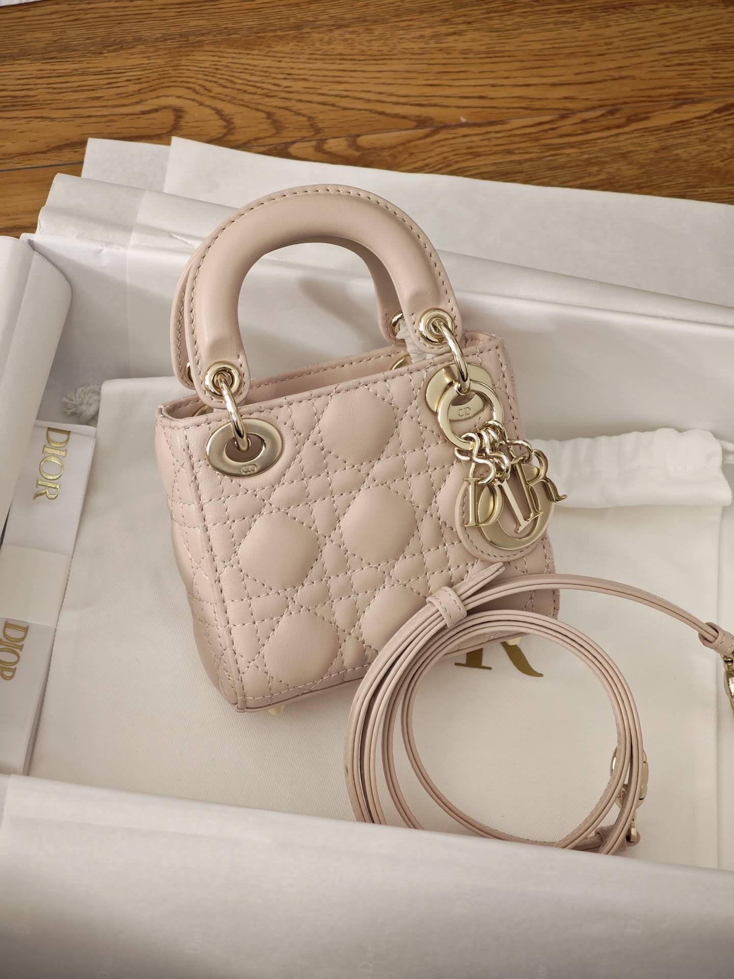 CHRISTIAN DIOR Mini Lady Dior Bag /Powder Pink Cannage Lambskin