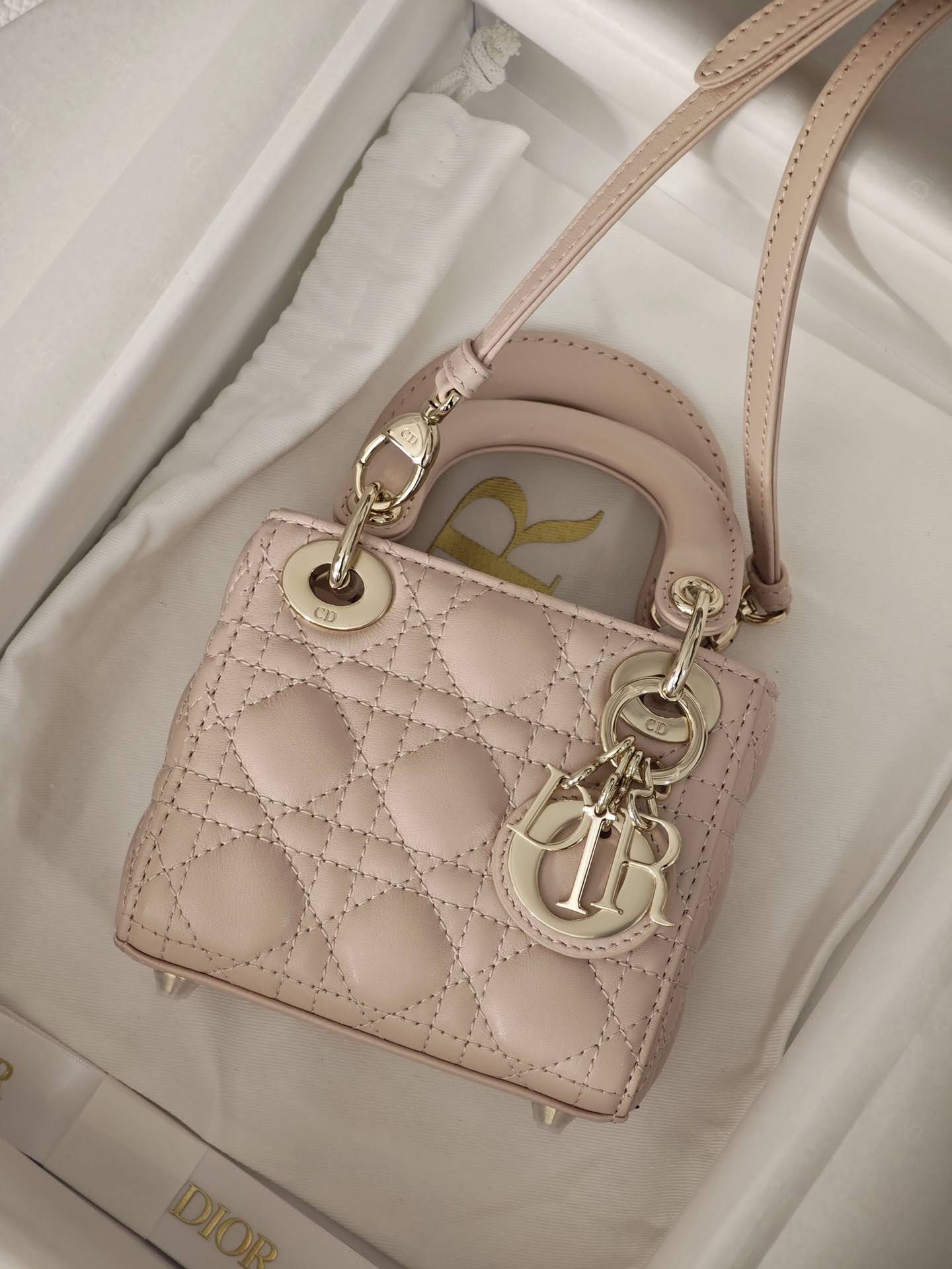 CHRISTIAN DIOR Mini Lady Dior Bag /Powder Pink Cannage Lambskin