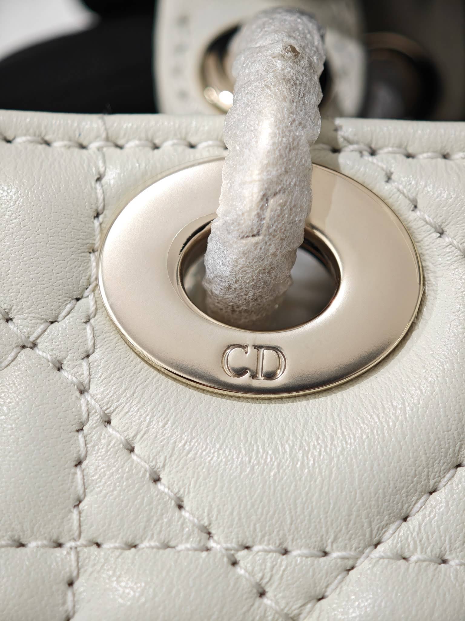 CHRISTIAN DIOR Lady D-Joy Micro Bag /Latte Cannage Lambskin