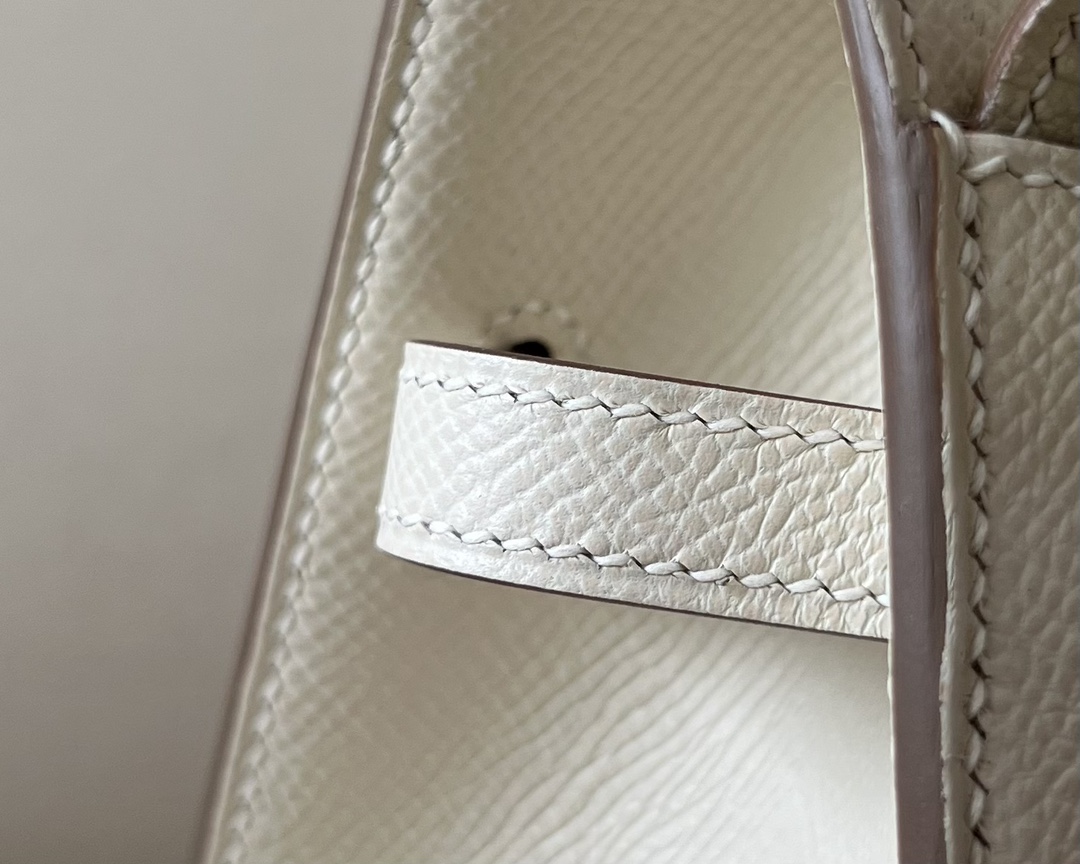 HERMES Kelly En Desordre 20 Handmade Bag/CC10 Milkshake White / Gold Hardware / Epsom Leather