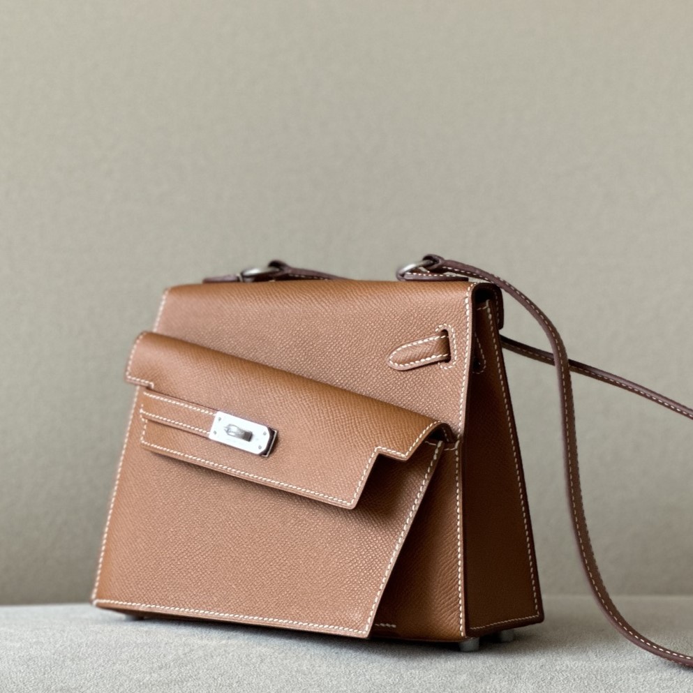 HERMES Kelly En Desordre 20 Handmade Bag/CK37 Gold Brown / Silver Hardware / Epsom Leather