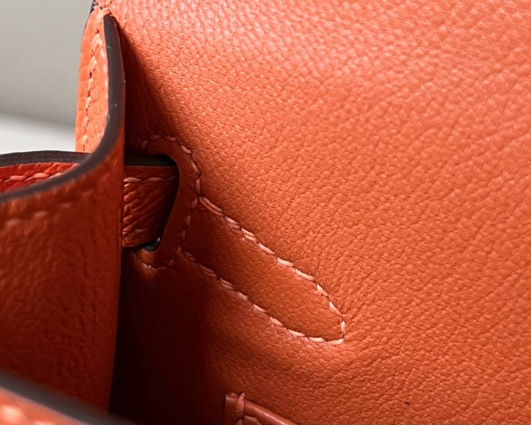 HERMES Kelly En Desordre 20 Handmade Bag/9J Flame Orange / Gold Hardware / Epsom Leather  