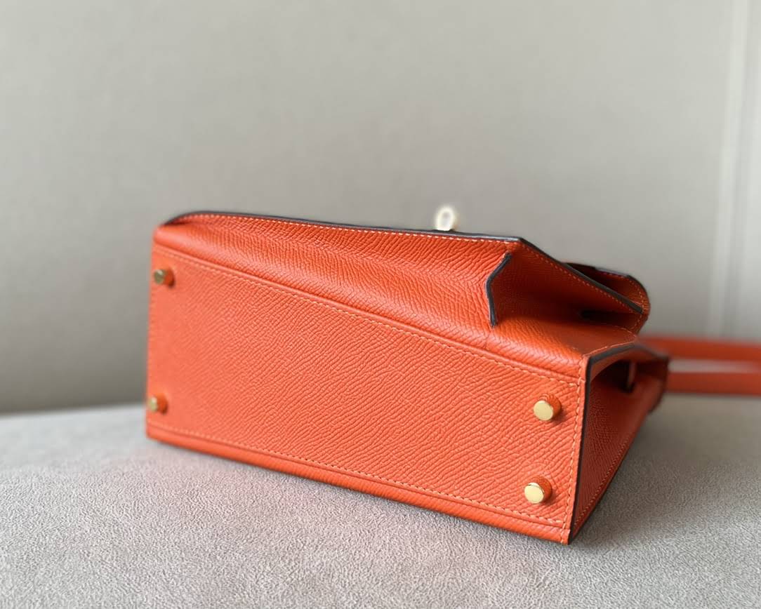 HERMES Kelly En Desordre 20 Handmade Bag/9J Flame Orange / Gold Hardware / Epsom Leather  