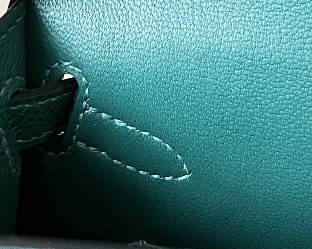 HERMES Kelly En Desordre 20 Handmade Bag/Z6 Peacock Green / Gold Hardware / Epsom Leather  