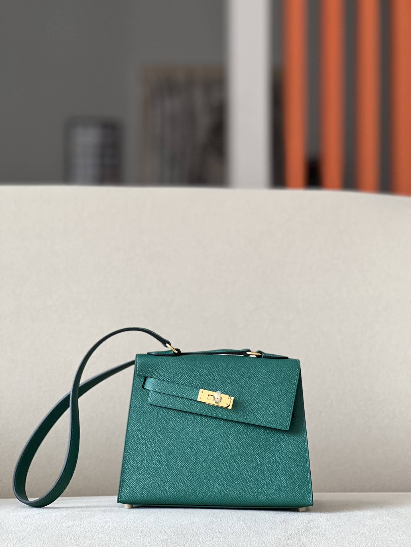 HERMES Kelly En Desordre 20 Handmade Bag/Z6 Peacock Green / Gold Hardware / Epsom Leather  