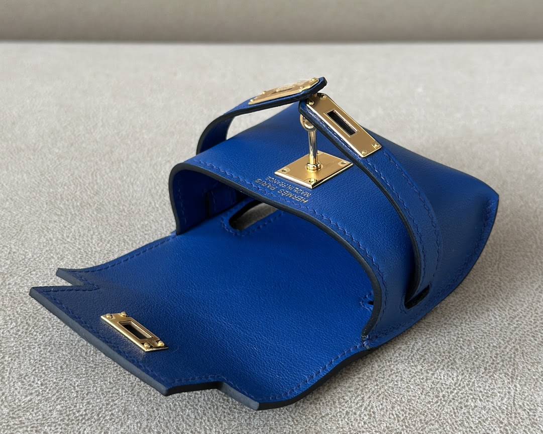 HERMES Kelly Moove 17 Bag /71 French Blue Gold Buckle Swift Leather  