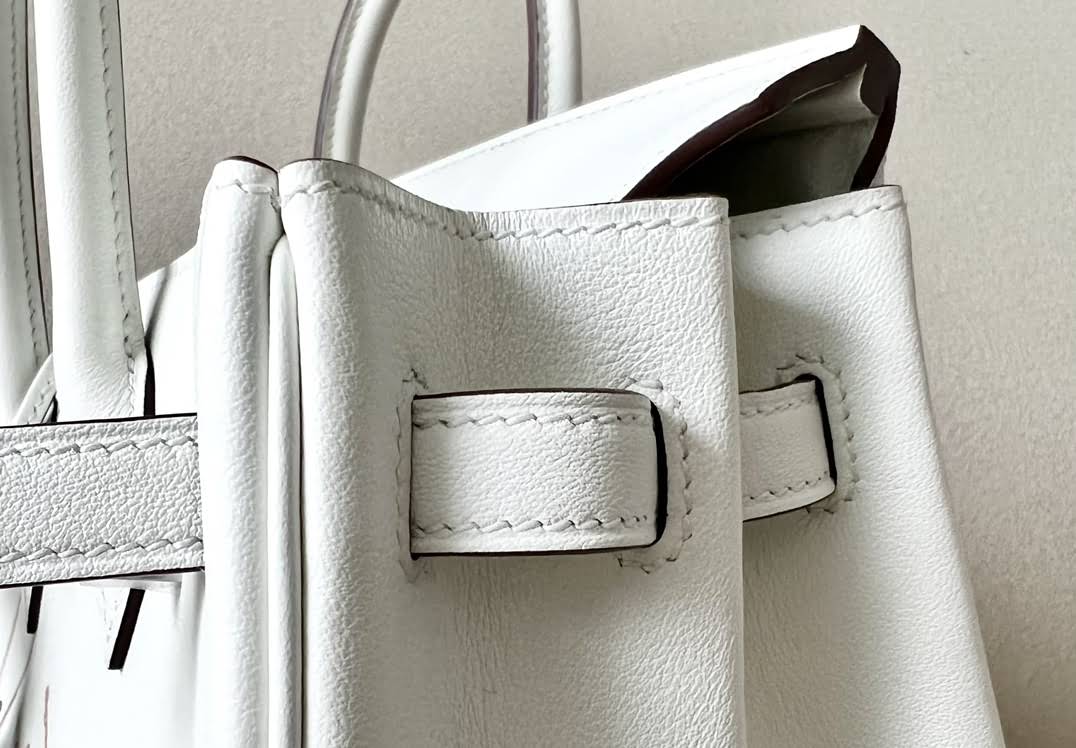 HERMES Birkin 25 Bag /Nata Cream White with Silver Buckle / Swift  