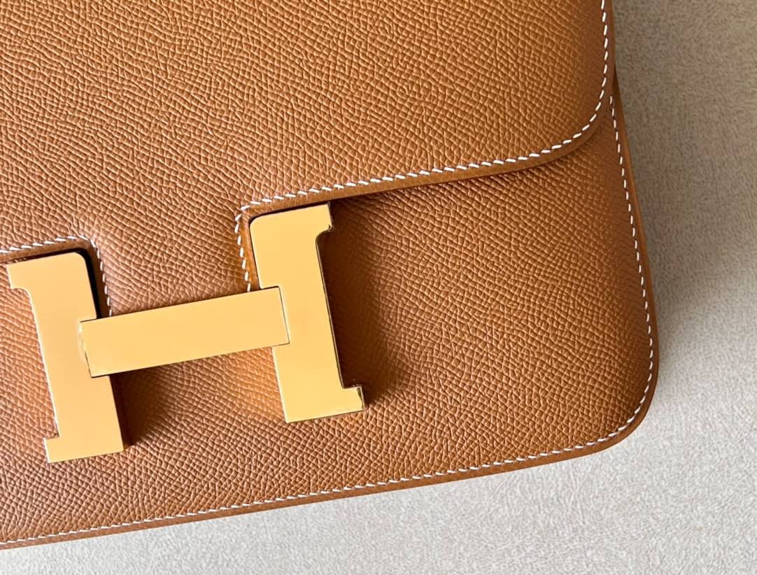 HERMES Constance 19 Bag/CK37 Gold Brown/Gold Buckle/Epsom  