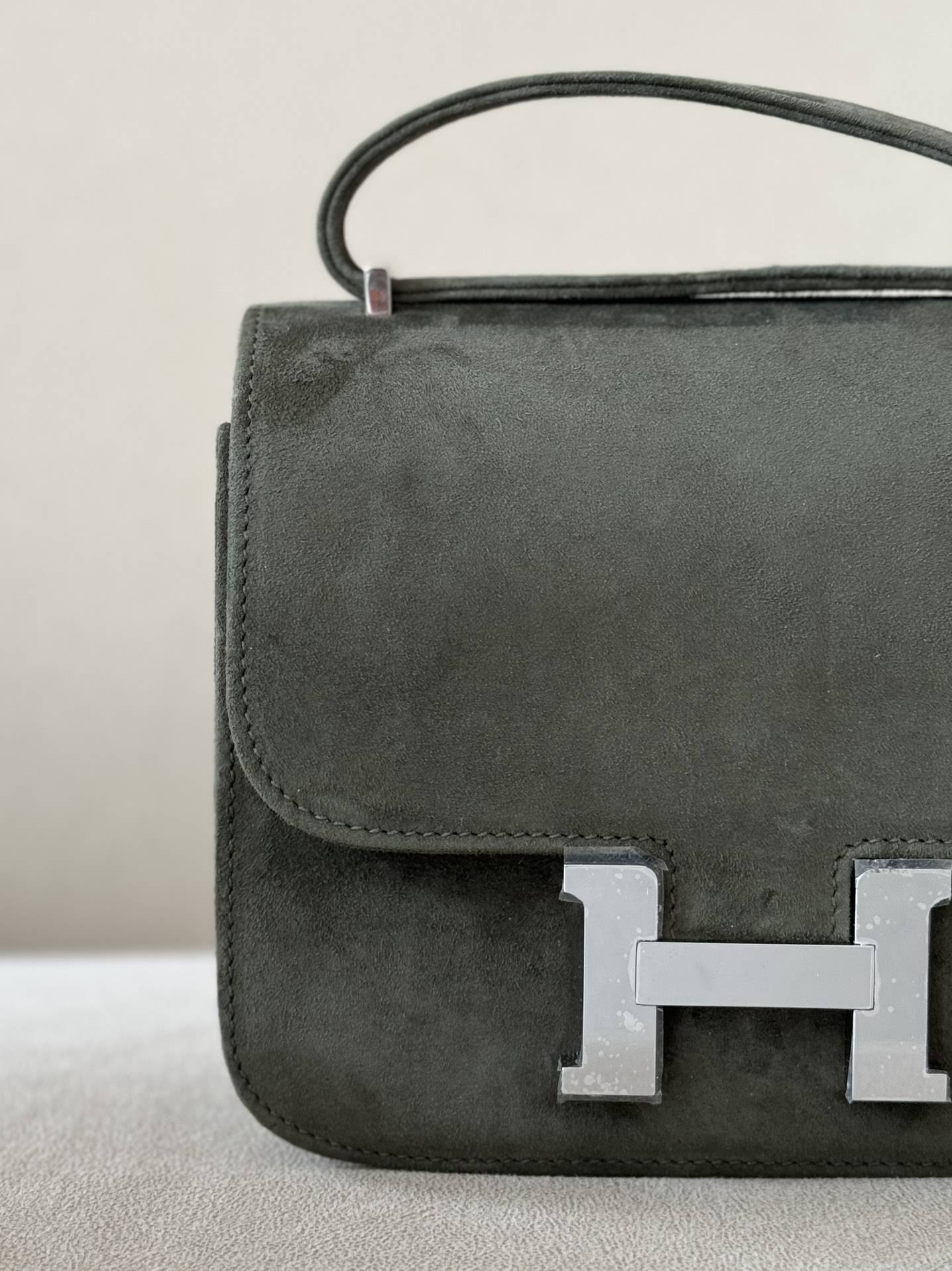 HERMES Constance 19 Bag/C6 Gray Green/Silver Buckle/Suede  