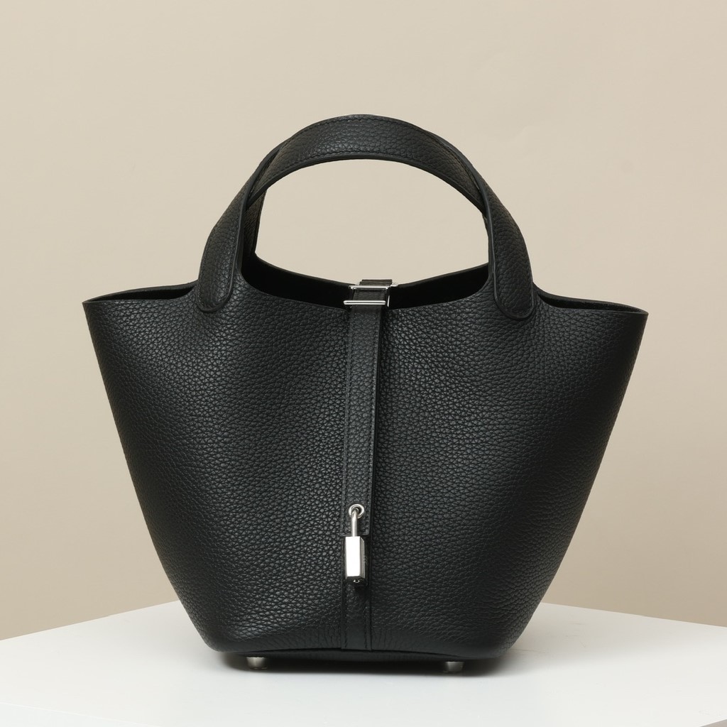 HERMES Picotin Lock 18 Bag /CK89 Black / Silver Buckle / TC Leather  