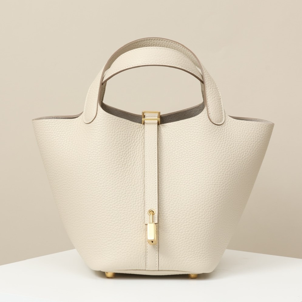 HERMES Picotin Lock 18 Bag /CC10 Milkshake White / Gold Buckle / TC Leather  