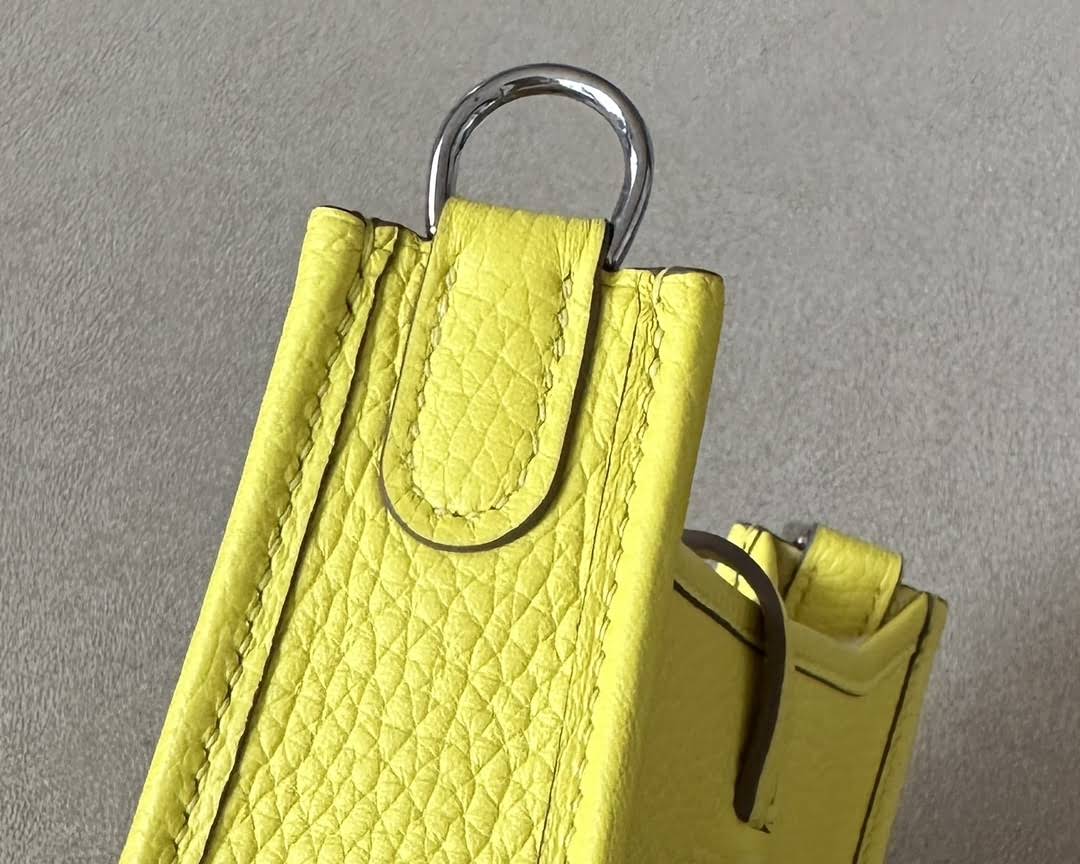 HERMES Evelyne 17 Bag /9R Lemon Yellow / Silver Buckle / TC Leather  