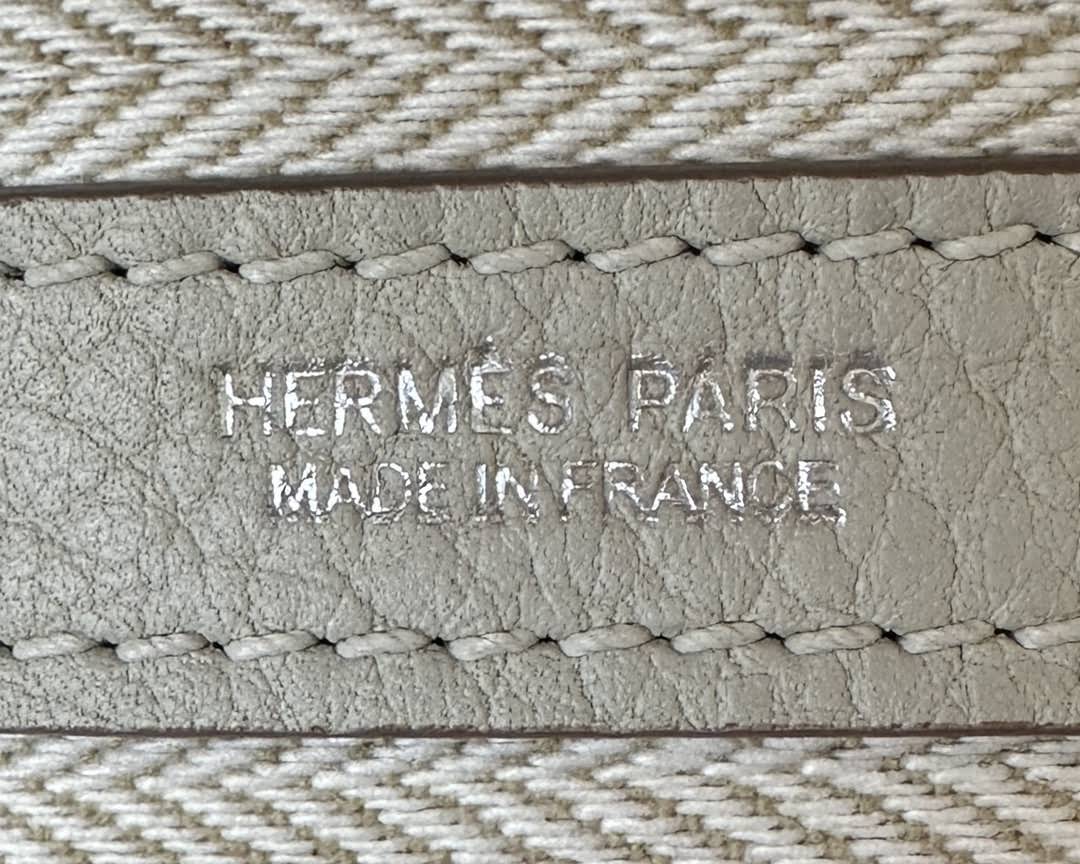 HERMES Garden Party 30 Handmade Bag /8L Glacier White / Silver Buckle / Negonda Leather  