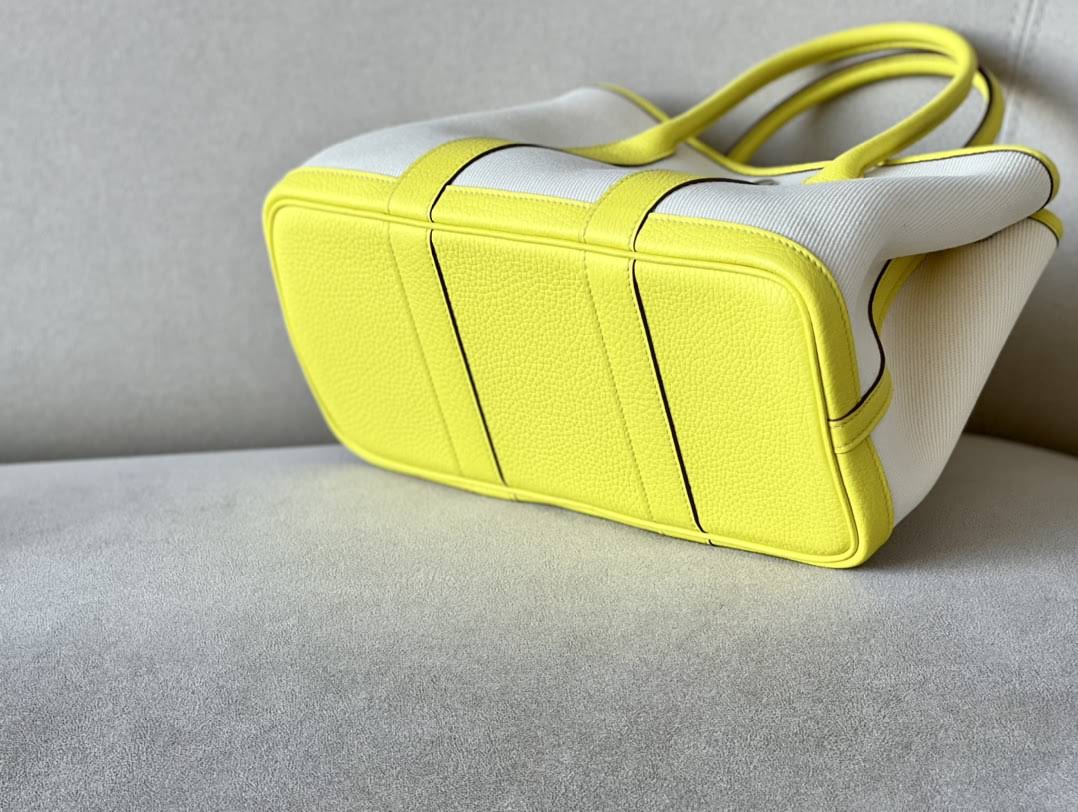 HERMES Garden Party 30 Handmade Bag /8L Glacier White / 9R Lemon Yellow / Silver Buckle / NE Canvas  