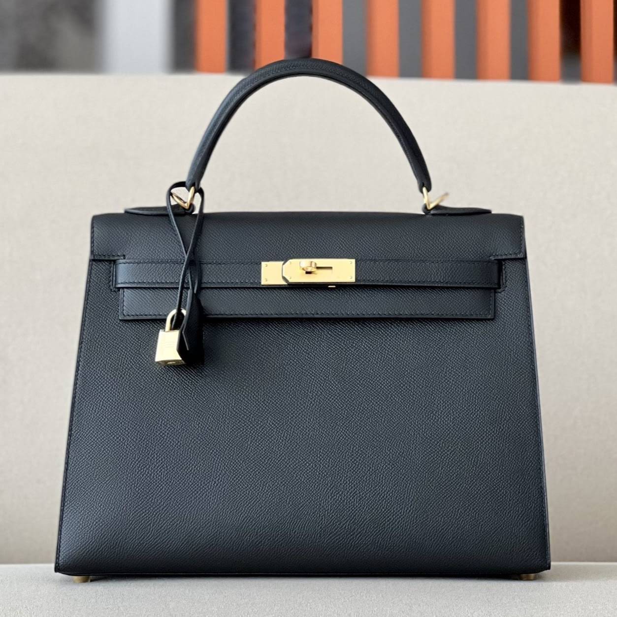 HERMES Kelly 32 Bag /CK89 Black/Gold Buckle/Epsom  