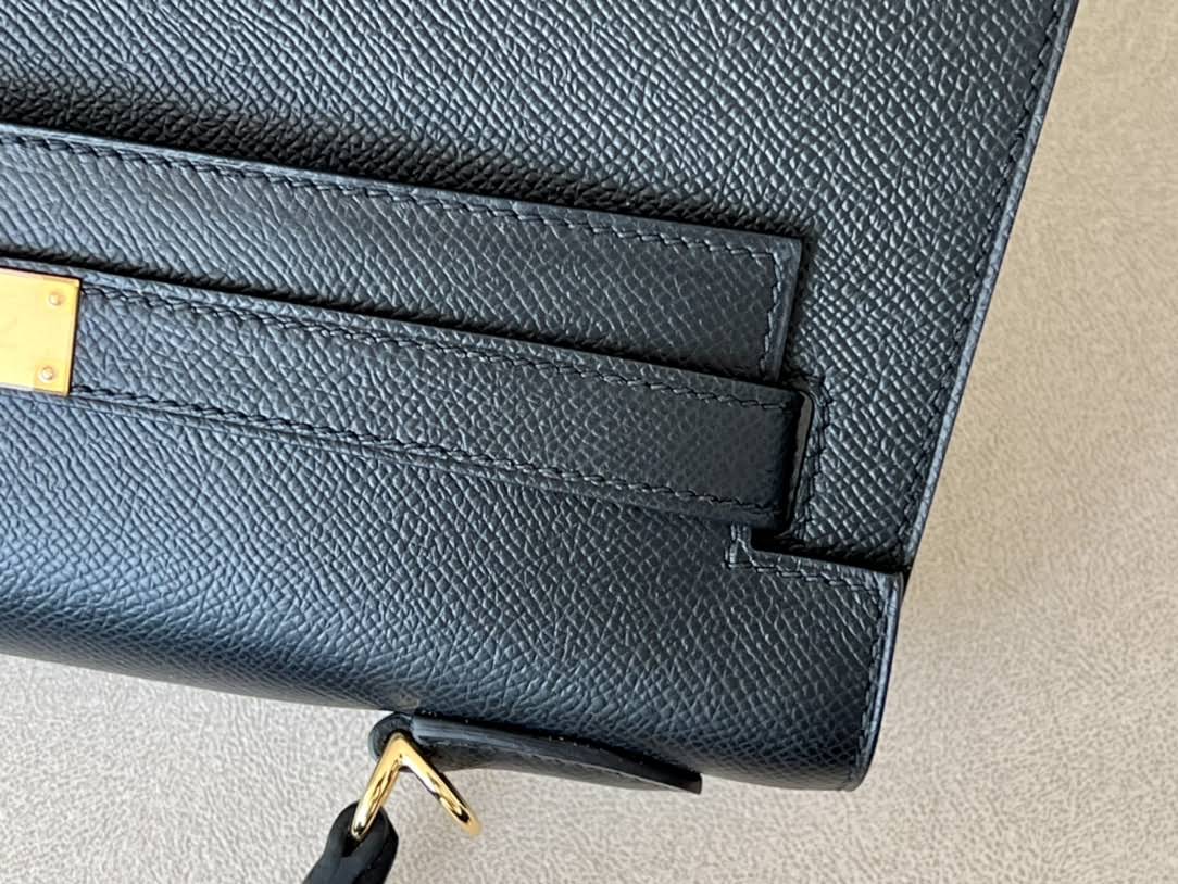 HERMES Kelly 32 Bag /CK89 Black/Gold Buckle/Epsom  