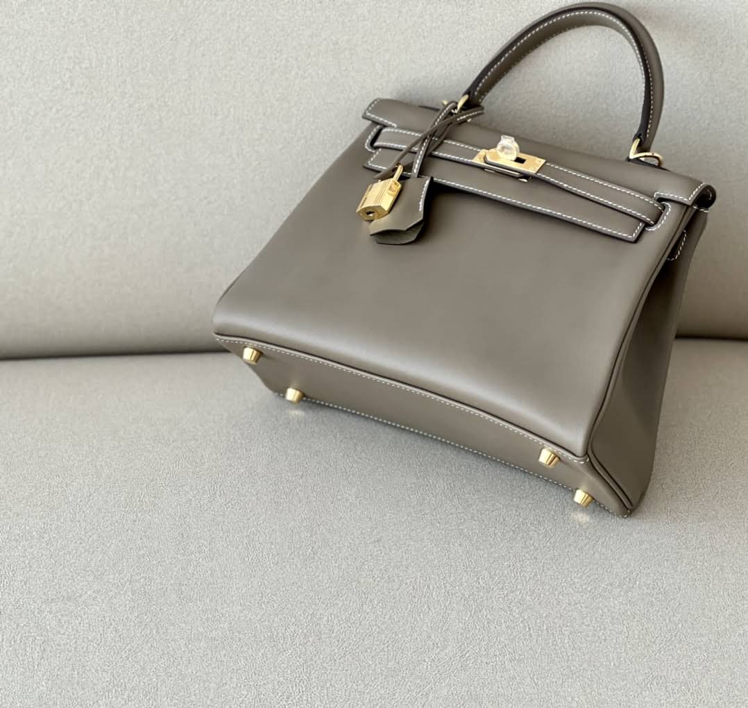 HERMES Kelly 25 Bag /CK18 Elephant Gray/Gold Buckle/Swift Leather  