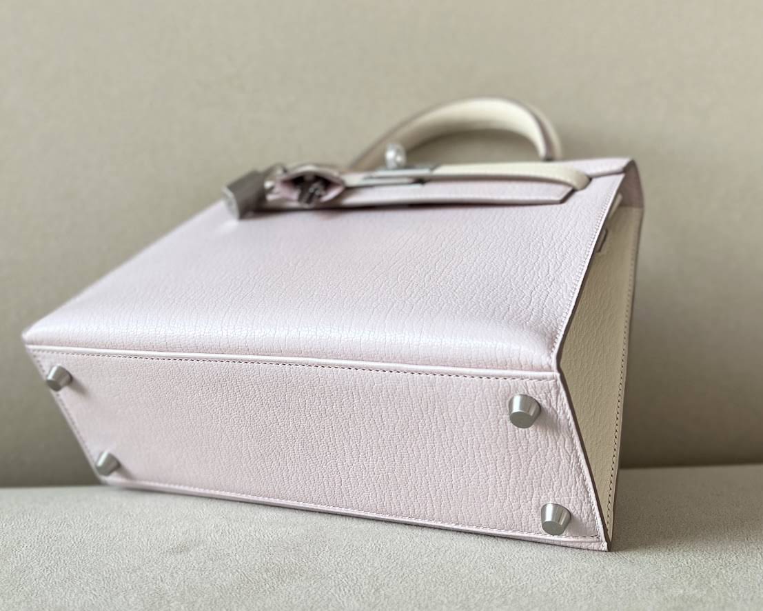 HERMES Kelly 25 Bag /09 Dreamy Purple/Nata Cream White/Matt Silver/Chevre Leather  