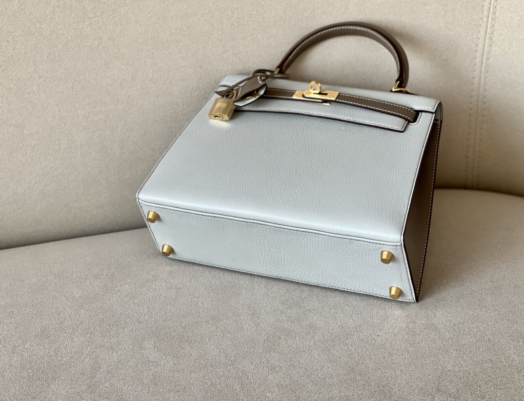 HERMES Kelly 25 Bag /80 Pearl Gray/CK18 Elephant Gray/Brushed Gold/Chevre  