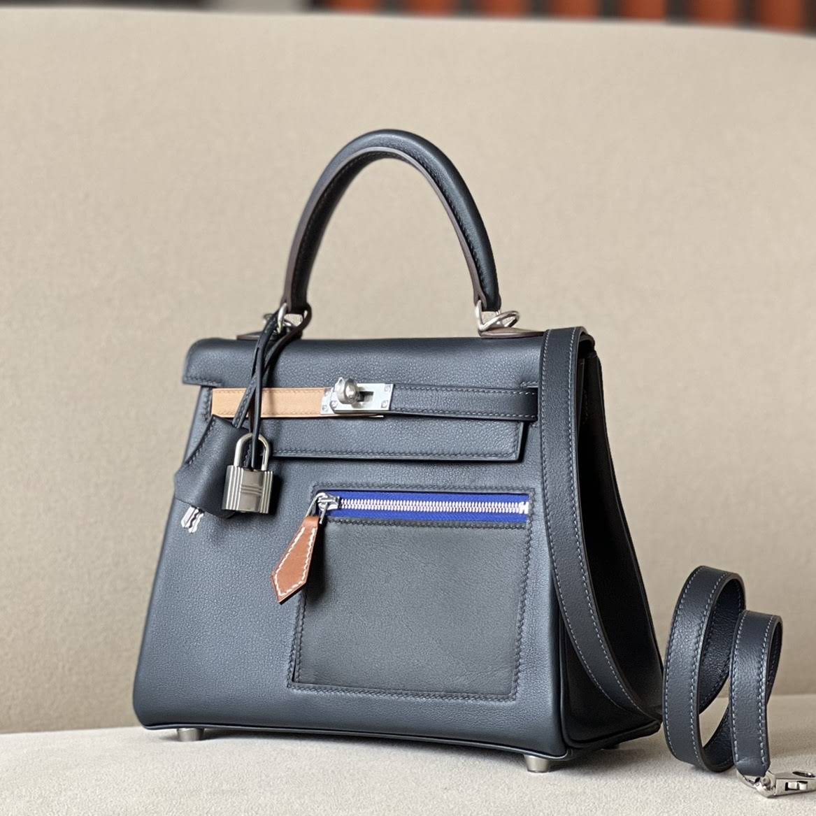 HERMES Kelly 25 Bag /2S Midnight Blue/CK89 Black/CK37 Golden Brown/OM Milk Tea Color/08 Royal Blue/Silver Buckle/SW  