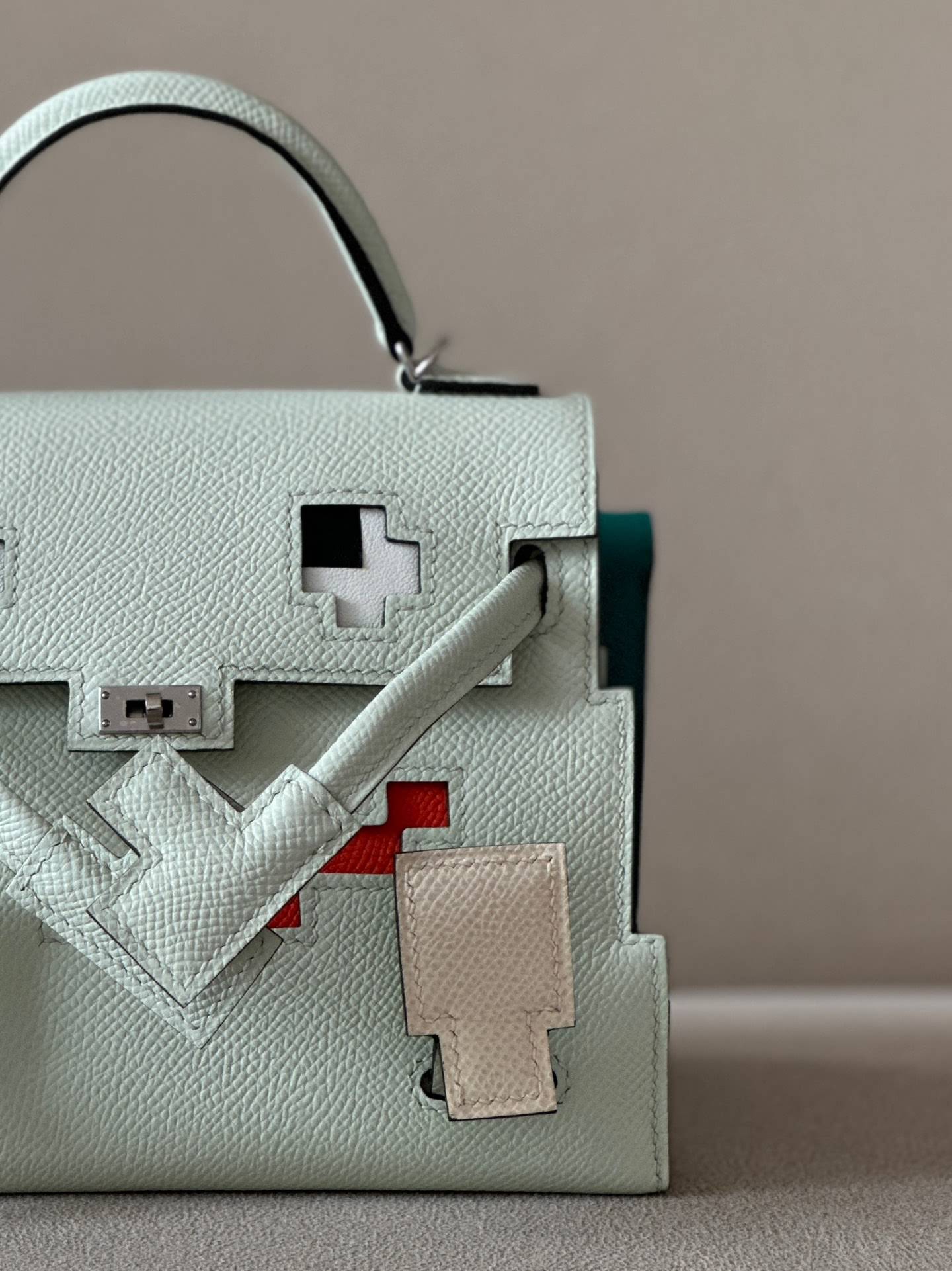 HERMES Kelly Doll Bag /OS Bubble Green/9J Flame Orange/Nata Cream White/06 Imperial Green/Silver Buckle/Epsom Leather  