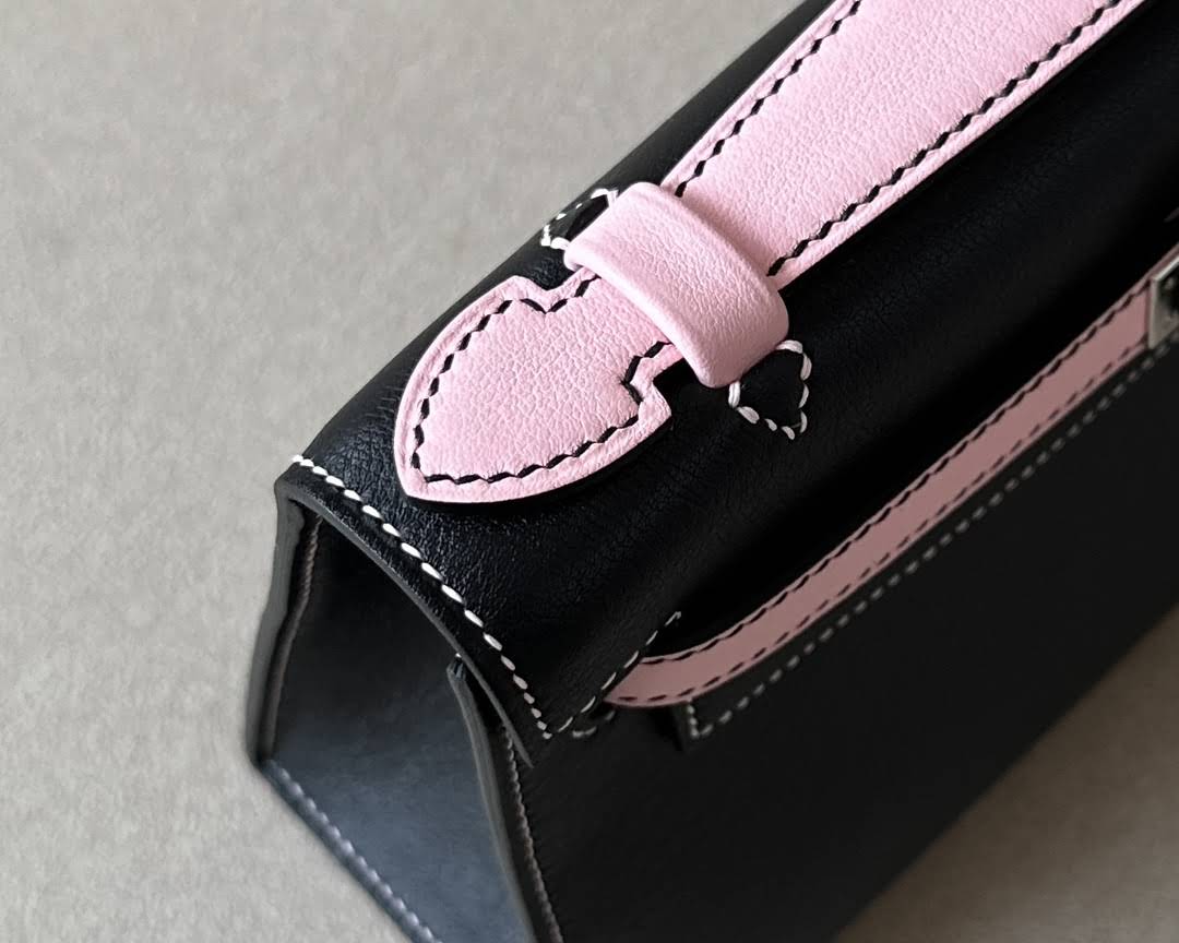 HERMES Kelly 22 Bag /CK89 Black/3Q Sakura Pink/Silver Buckle/Swift  