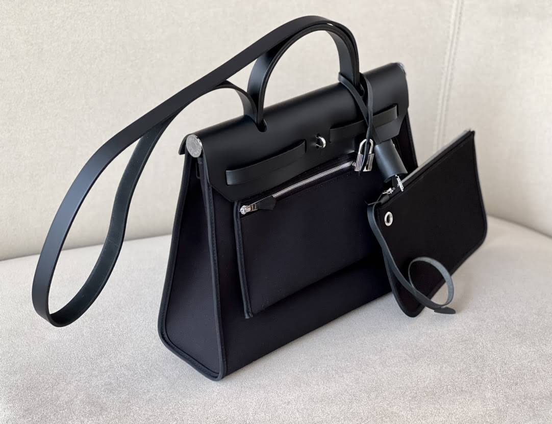 HERMES Herbag Zip 31cm Bag/CK89 Black/Silver Buckle/Saddle/Canvas  