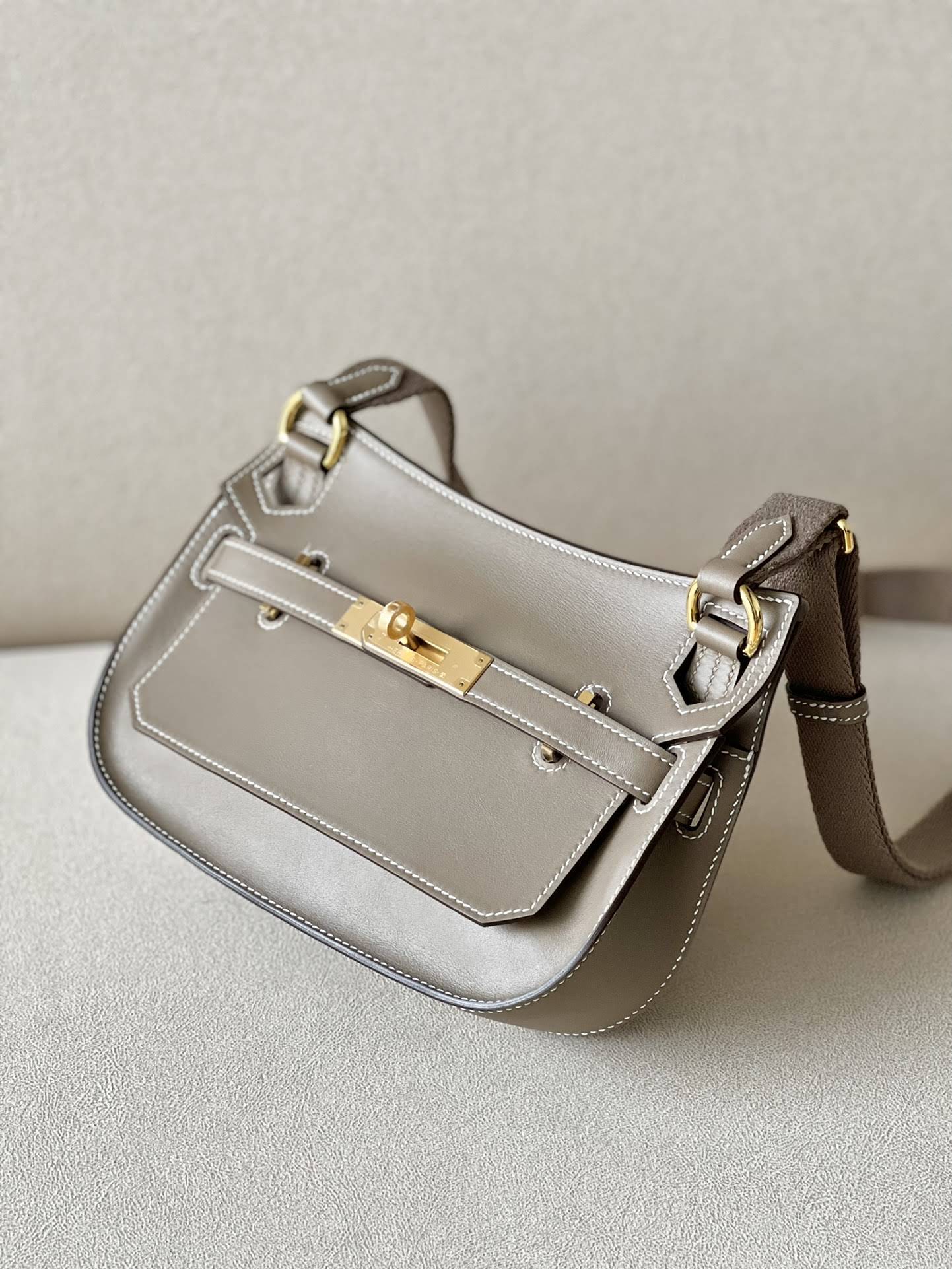 HERMES Jypsiere Mini Handmade Bag /CK18 Elephant Gray/Gold Buckle/Swift  