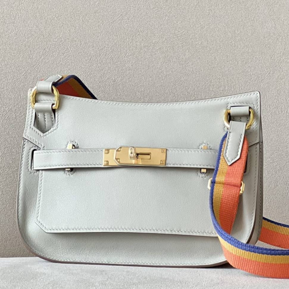 HERMES Jypsiere Mini Handmade Bag /Cement Gray/Gold Buckle/Swift  