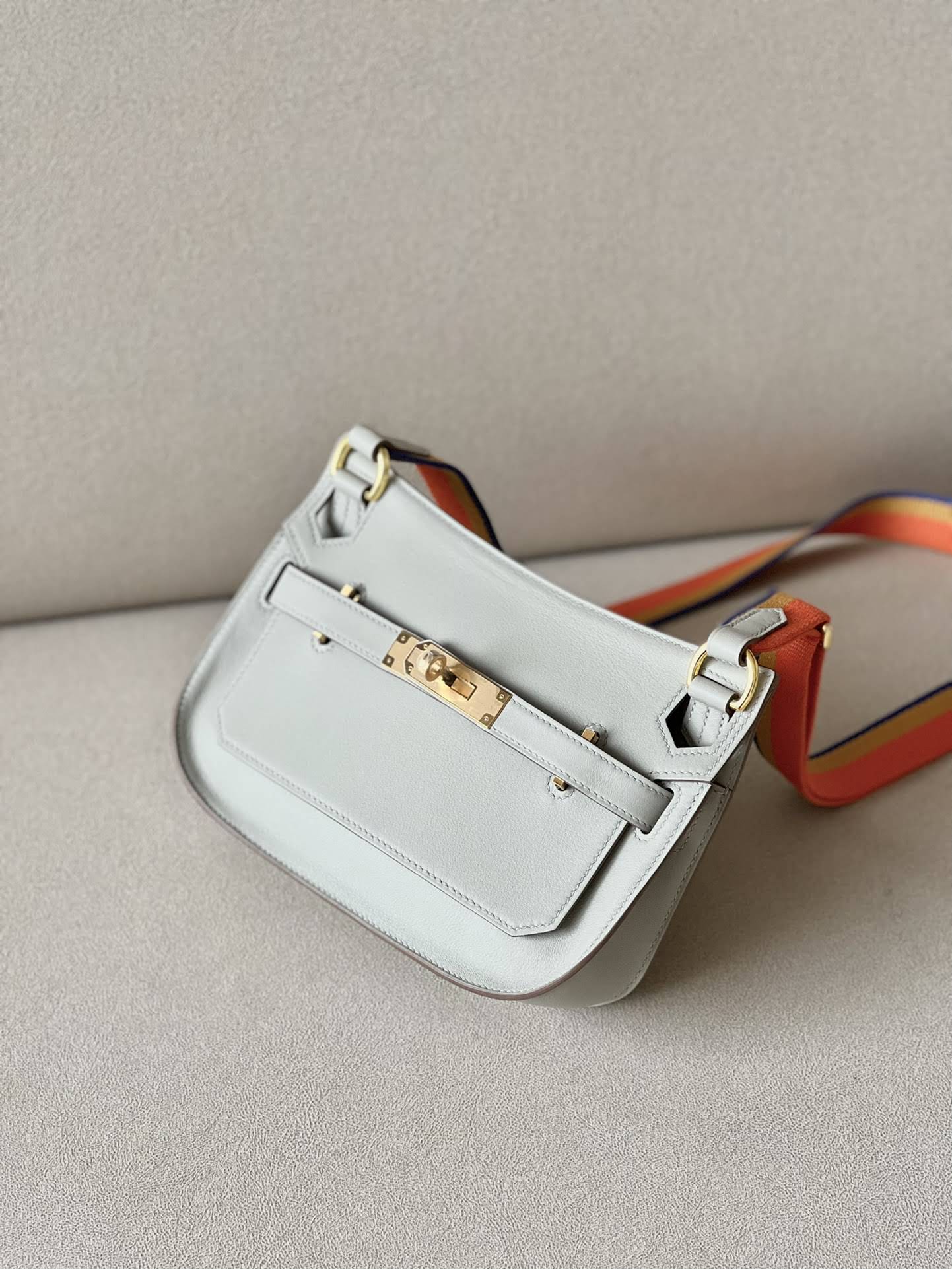 HERMES Jypsiere Mini Handmade Bag /Cement Gray/Gold Buckle/Swift  