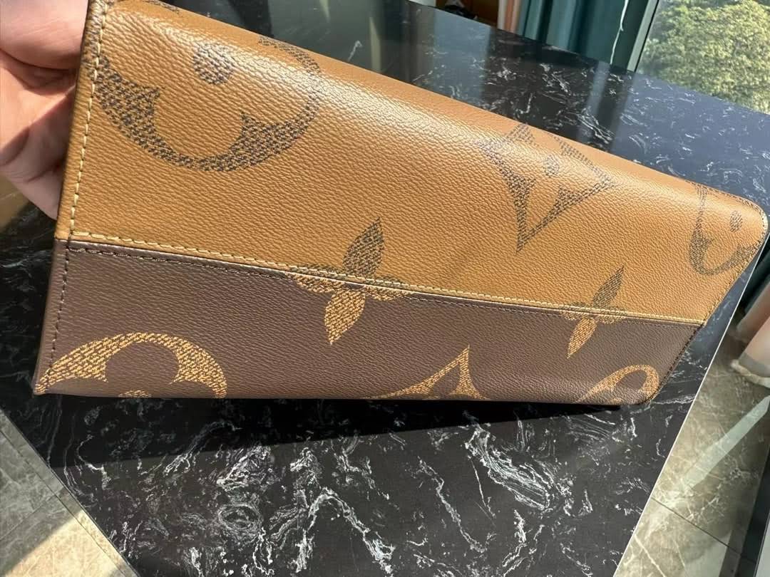 LOUIS VUITTON The OnTheGo PM Tote Bag