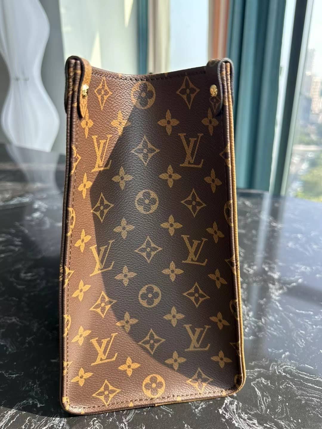 LOUIS VUITTON The OnTheGo PM Tote Bag