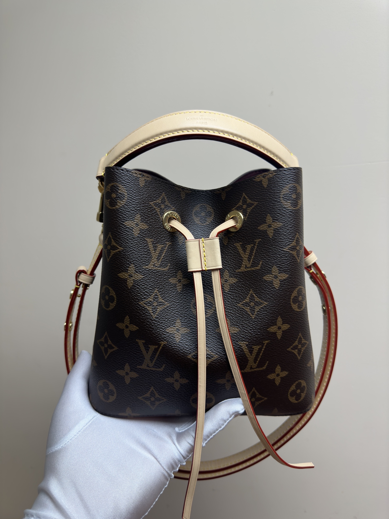 LOUIS VUITTON NéoNoé BB Bag