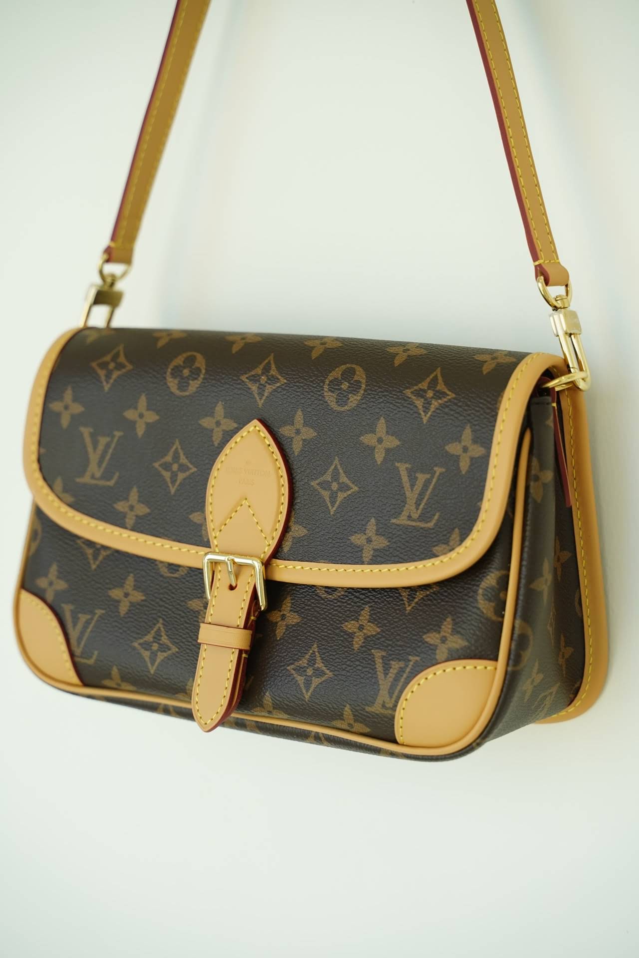 LOUIS VUITTON The Diane satchel bag