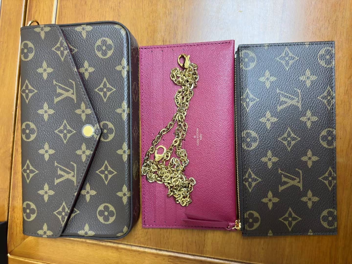 LOUIS VUITTON The Pochette Félicie Bag