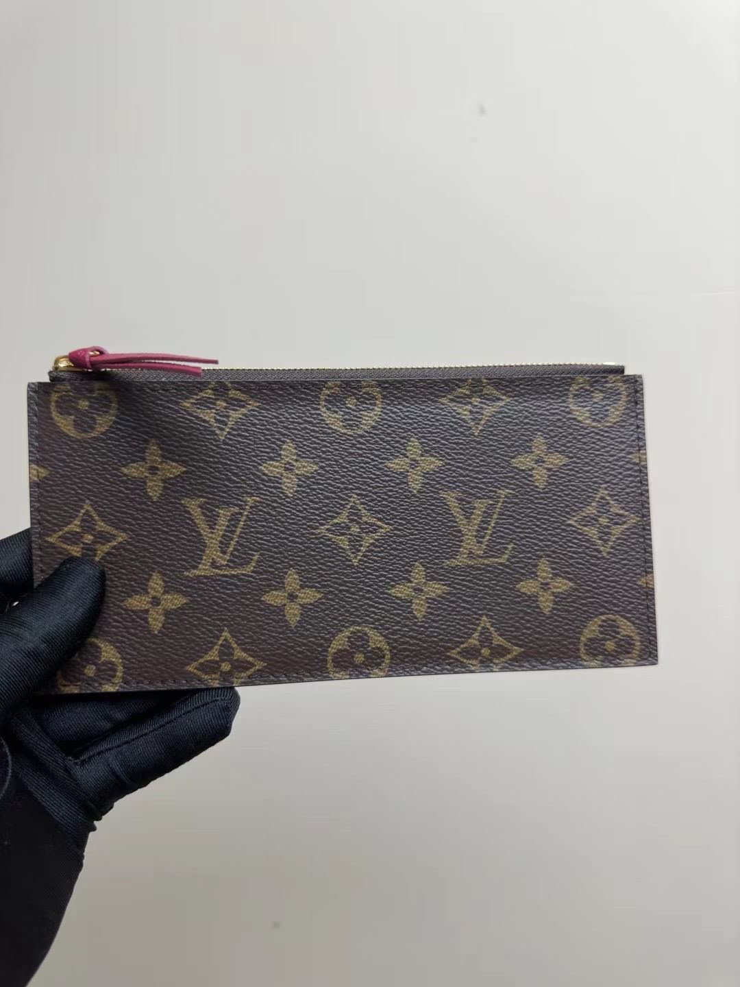 LOUIS VUITTON The Pochette Félicie Bag