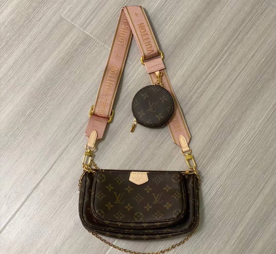 LOUIS VUITTON The Multi Pochette Accessoires Bag